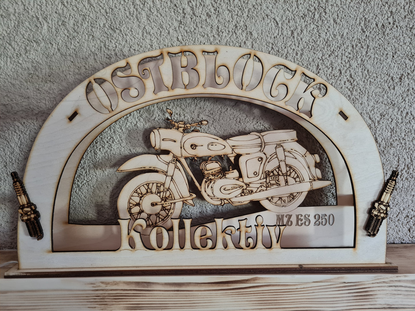 Schwibbogen/Lichterbogen "Ostblockkollektiv" MZ ES 250