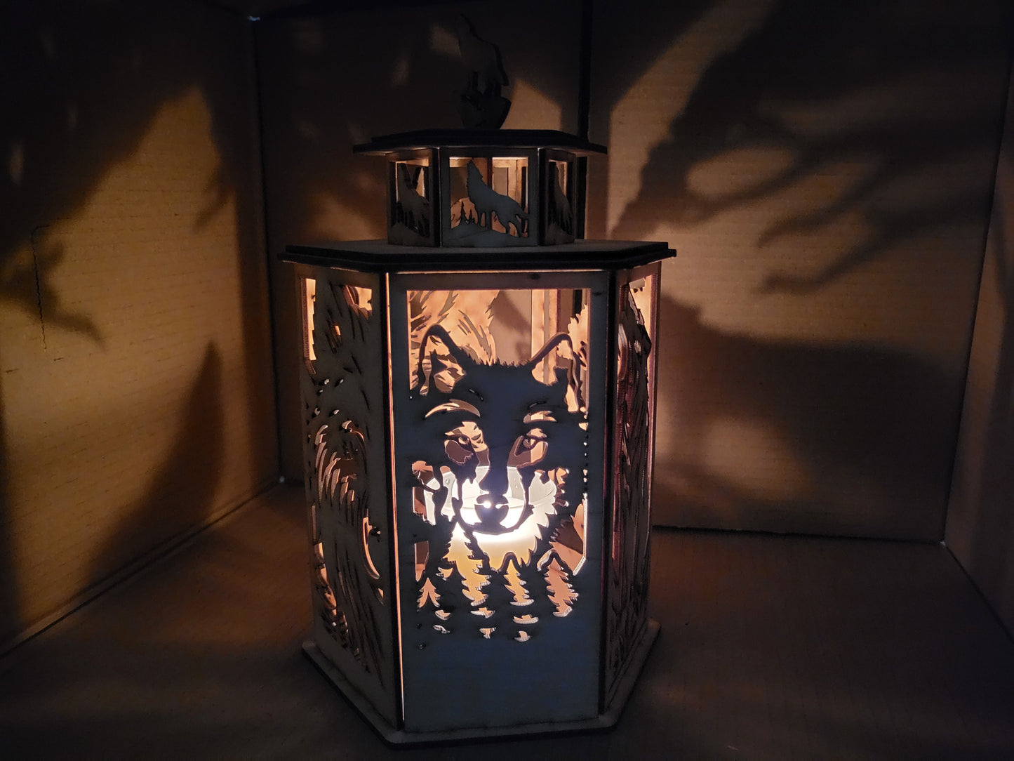Laterne mit Wildtiermotiv