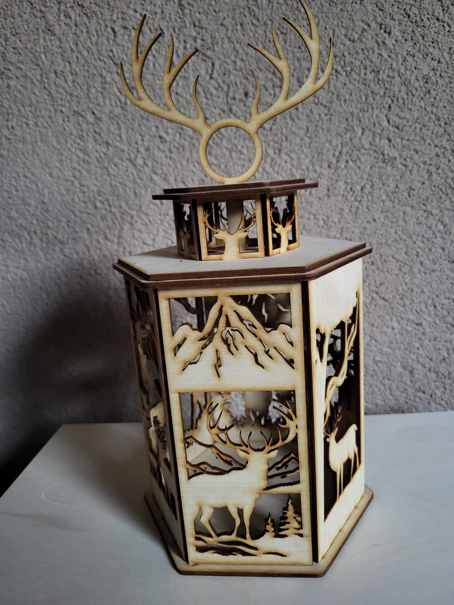 Laterne mit Wildtiermotiv