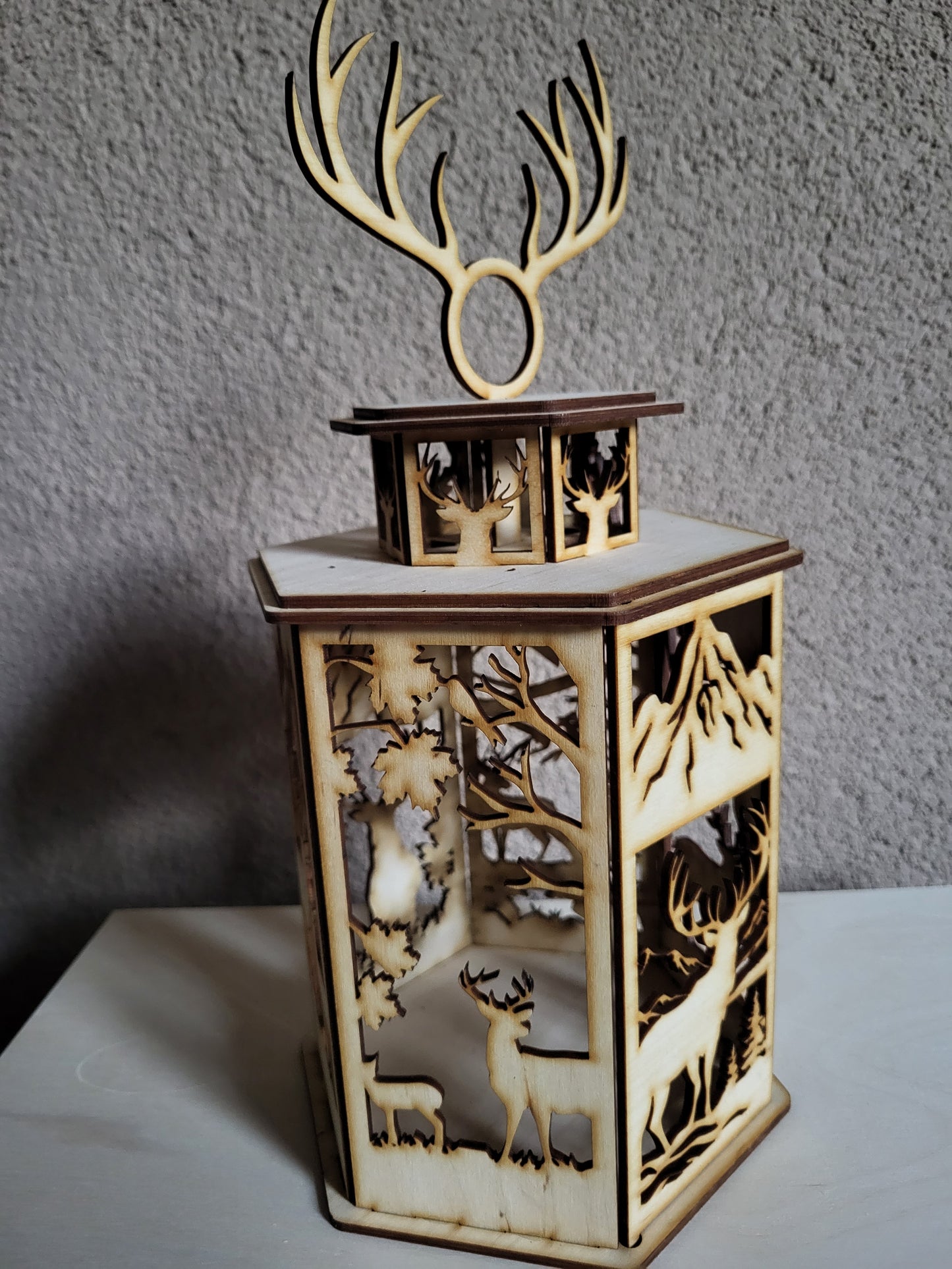 Laterne mit Wildtiermotiv